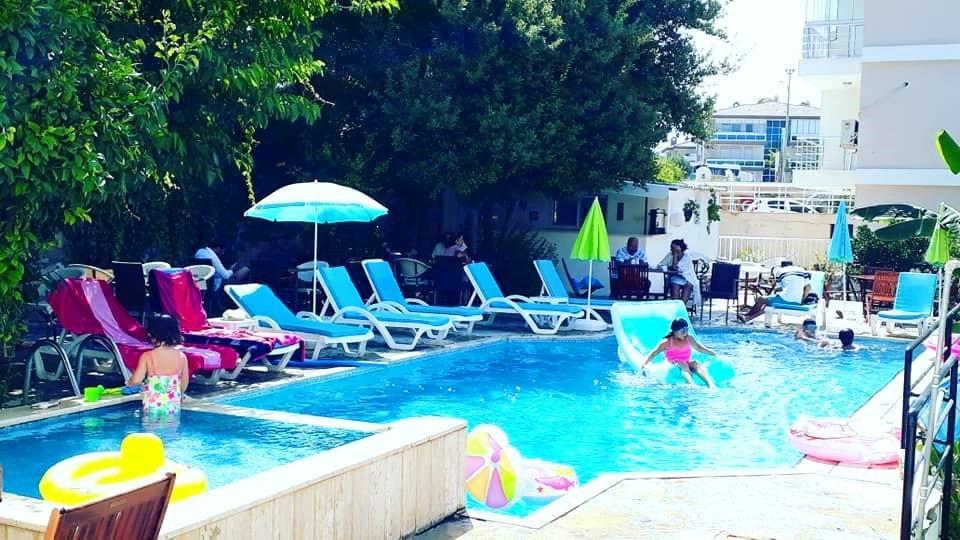 Parla Apart Hotel Çeşme Εξωτερικό φωτογραφία
